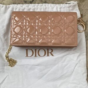 Nude quilted - patent leather wallet on a chain